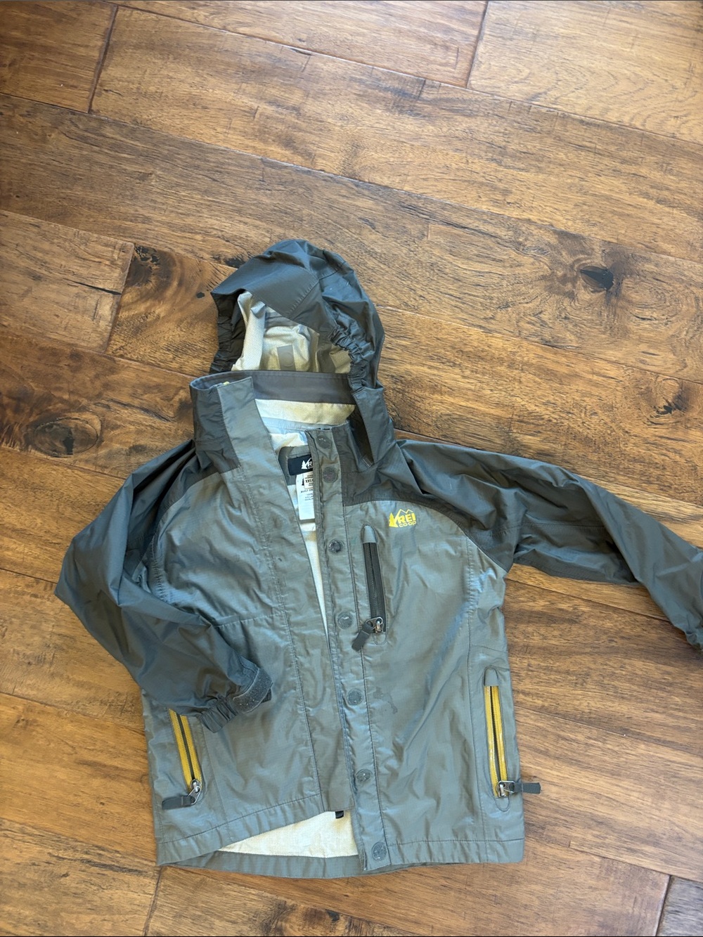 REI rain jacket Sz xxs 4/5